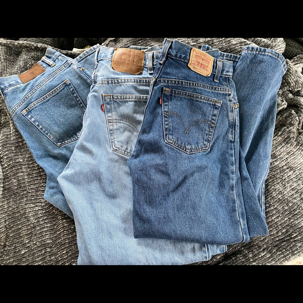 Reseller bundle of vintage jeans